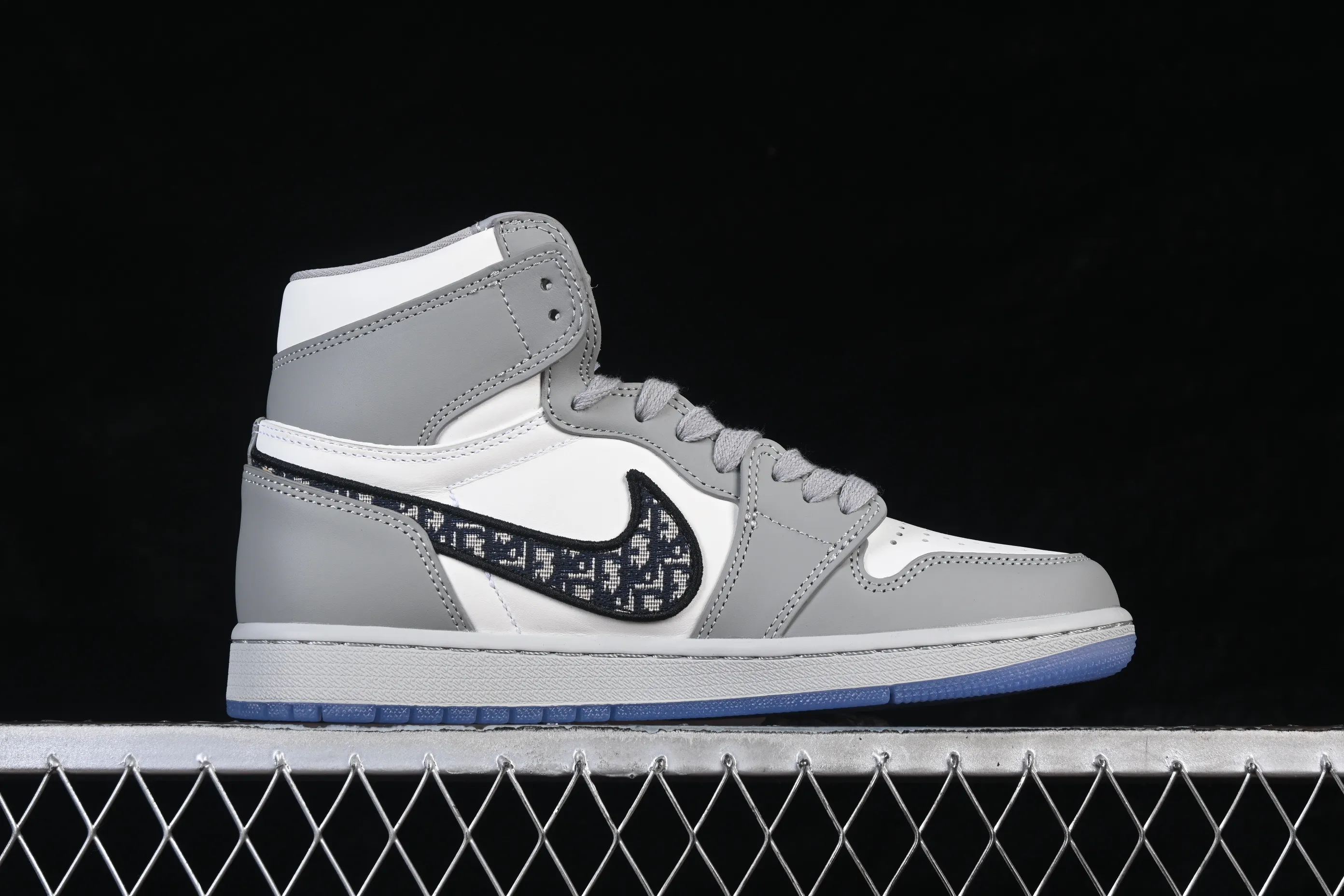 All categories Air Jordan Jordan series basketball shoes Air Jordan 1 High Dior x Air Jordan 1 Low AJ1 Joe 1 Dior joint white gray high top CN8607-002